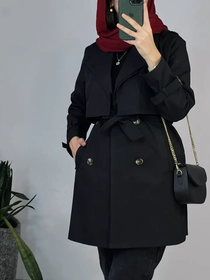 ترنچ کت پاییزه آرام
