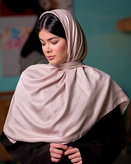 روسری کاریان ابرریشم Valentino (قواره 90) 30122