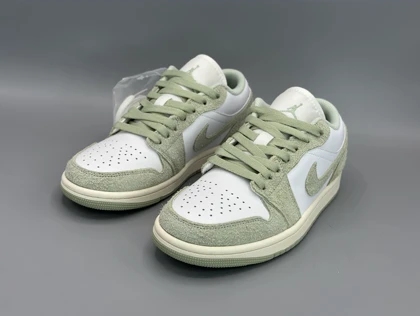 کتانی نایکی جردن1لو سی فوم/Nike Air Jordan1 low