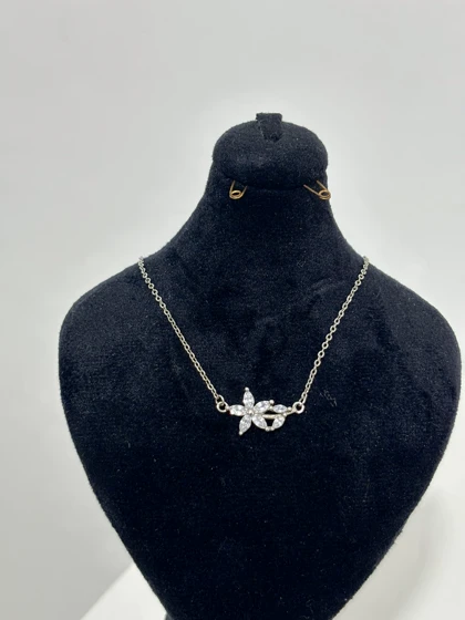 گردنبند نقره زنانه طرح گل 1003