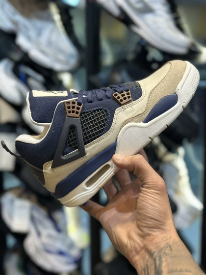 کتانی زنانه جردن 4 b&a