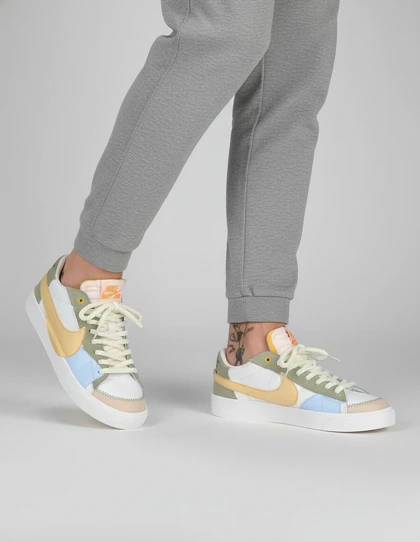 کفش روزانه مردانه نایکی Blazer Low Loud Mark M