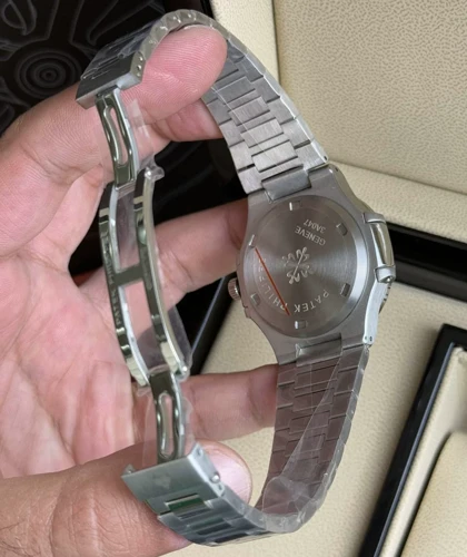 ساعت پتک فیلیپ ناتیلوس مردانه نقره ای صفحه سرمه ای Patek Philippe Nautilus