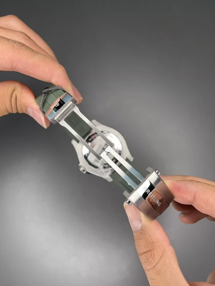 ساعت مچی برایتلینگ موتور اتوماتیک بند رابر سبز Breitling