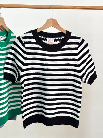 بافت راه راه یقه گرد