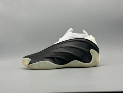 کتانی آدیداس هاردن وولیوم 9 مشکی کرم / Adidas Harden Volume