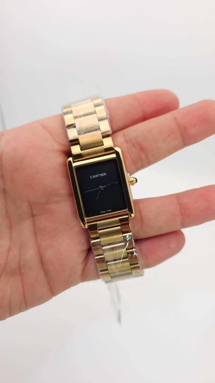 ساعت مچی مردانه کارتیر Cartier تاریخ دار با موتور کوارتز و طراحی مینیمال