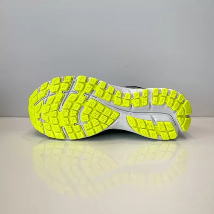 کفش راحتی مردانه بروکس مدل گاست Ghost طوسی سبز