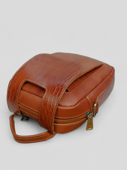کیف دوشی چرم طبیعی مدل اسپرت