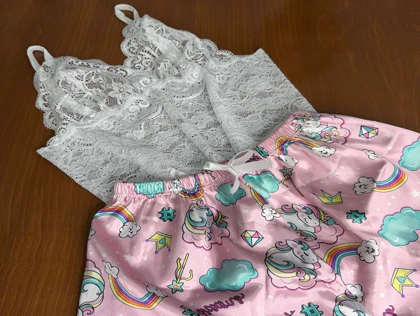 ست نیم‌تنه گیپور و شلوارک طرح یونی کورن 026