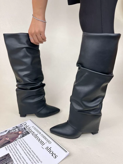 بوت زنانه پاشنه‌دار کاوری چروک ژیوانشی GIVENCHY کد 1748 دختر طهرونی