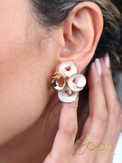 گوشواره استیل - میناکاری مدل گلگون کد E1243