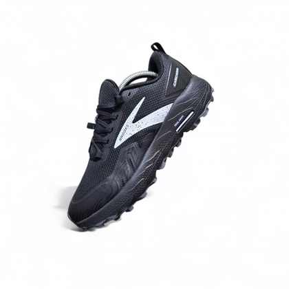 کتانی روزمره و طبیعتگردی بروکس کاسکادیا 17 مشکی