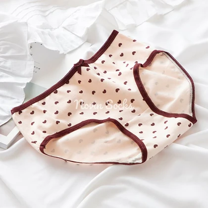 شورت طرح ارغوان ( مناسب سایز 38 الی 42)