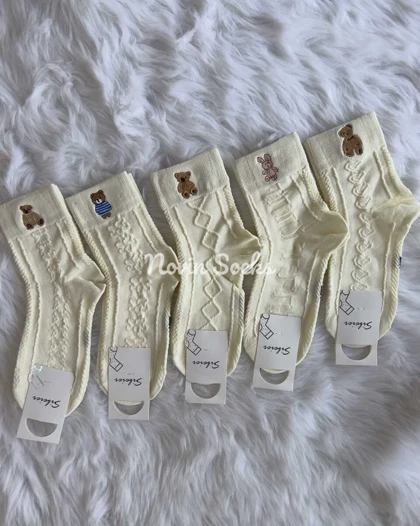 جوراب نیم ساق گلدوزی خرسی