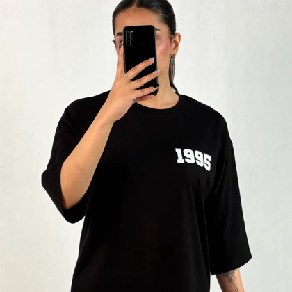 تیشرت زنانه باکسی چاپی 1995