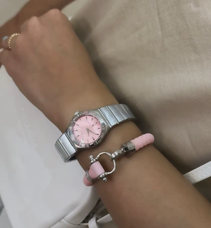 ساعت امگا کانسلیشن زنانه نقره ای صفحه صورتی ایندکس خط Omega Constellation Silver