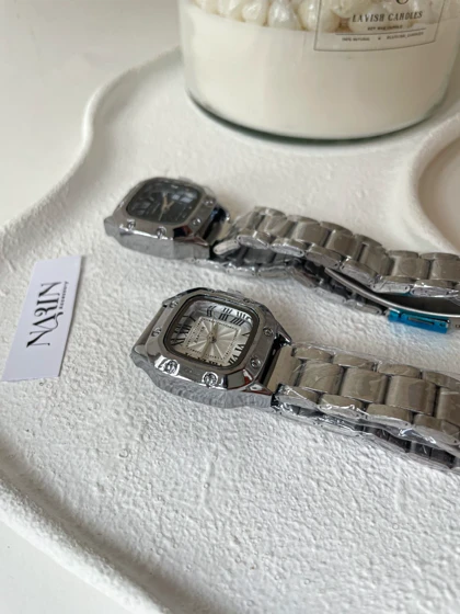 ساعت کارتیه مربع