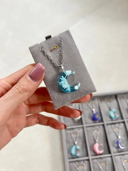 گردنبند ماه شب تاب