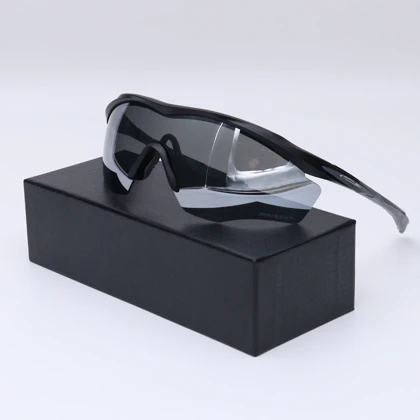 عینک از برند OAKLEY کد 181452