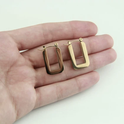 گوشواره زنانه مدل مینیمال