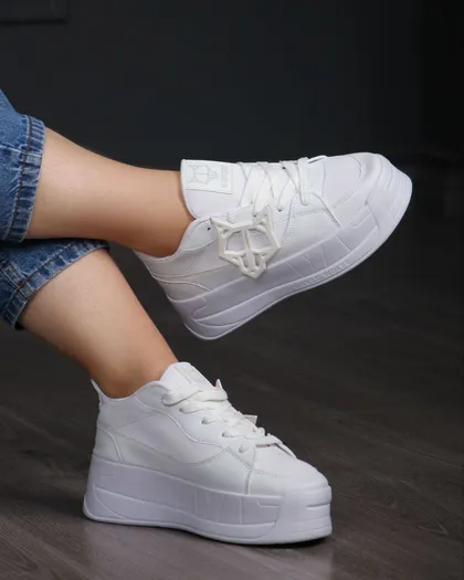 کتانی زنانه مدل wolf کد 272