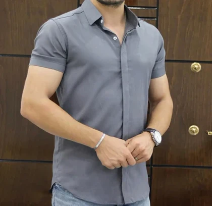 پیراهن طوسی تیره آستین کوتاه مردانه ساتن پنبه کش کد 9789