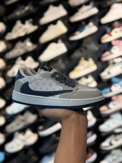 کتانی زنانه لوویتون سفید سرمه ای