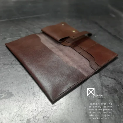 کیف پول بند دار
