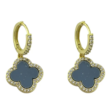 گوشواره زنانه مدل آمیتیس طرح ونکلیف