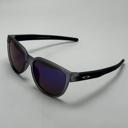 عینک آفتابی اوکلی سبک OAKLEY طوسی عدسی آبی آیینه ای کد 2435