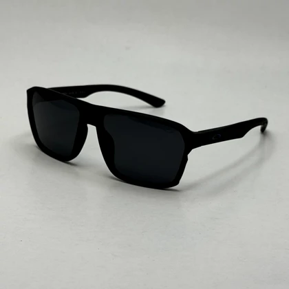عینک اوکلی مستطیلی پلاریزه سبک OAKLEY آمریکایی مشکی کد WG83107