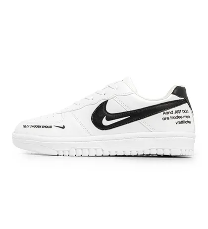 کفش ورزشی زنانه Nike