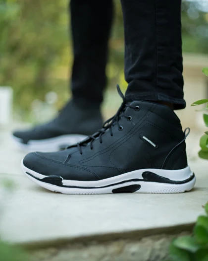 کفش ساق‌دار Balenciaga مدل Hoka (مشکی)