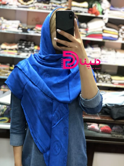 روسری فندی پارچه مارک
