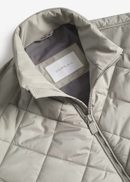 کاپشن Diamond
