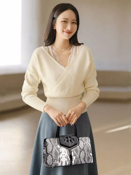 کیف کروکدیلی مستطیلی کانگورو سفید مشکی