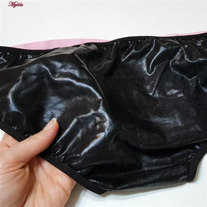 ست تاپ و شورت فانتزی مشکی مدل 4766-3169