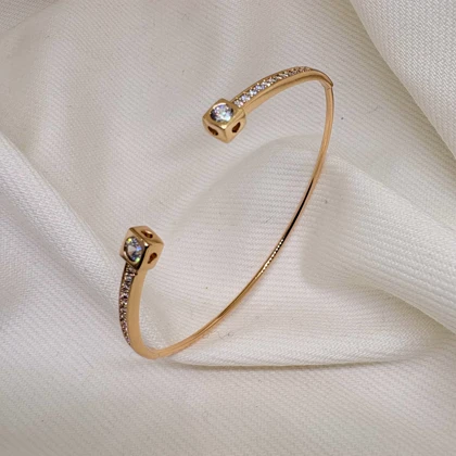 بنگل ژوپینگ مدل «مکعب‌های کریستالی» | طراحی باز با انتهای درخشان