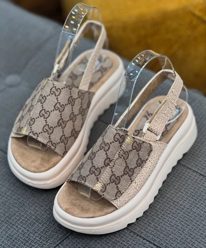 صندل زنانه طرح گوچی