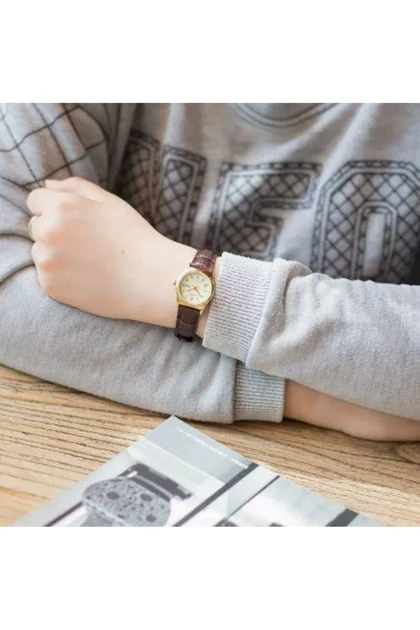 ساعت زنانه casio casio