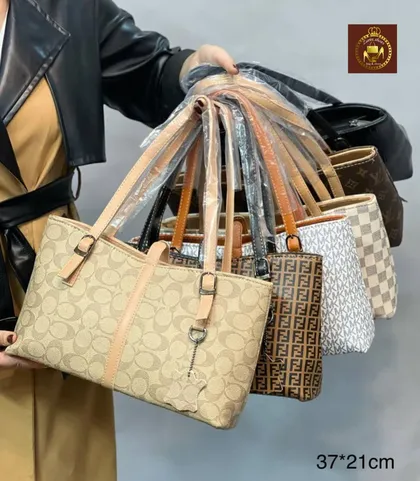 کیف زنانه دوشی و دستی مارک