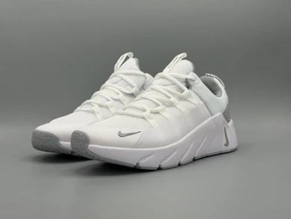 کتانی نایکی فیری متکان 7 سفید طوسی/Nike Metcon 7