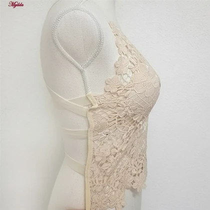 تاپ زنانه ماییلدا مدل گل‌گلی گیپوری کد 5474-1837