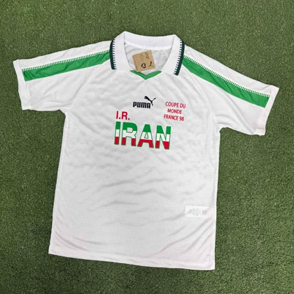 لباس اول ایران جام جهانی 1998