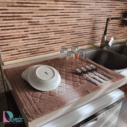 نمگیر ظروف آشپزخانه طرح خشتی رنگ شکلاتی