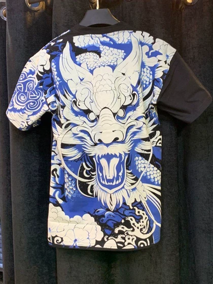 مسترکوالیتیتیشرت پشت چاپ نگینی پارچه ماکان طرح اژدها فوق العاده خفن و خاص