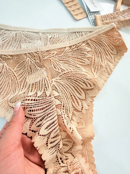 ست شورت و سوتین فنر دار هارنس دار گیپور