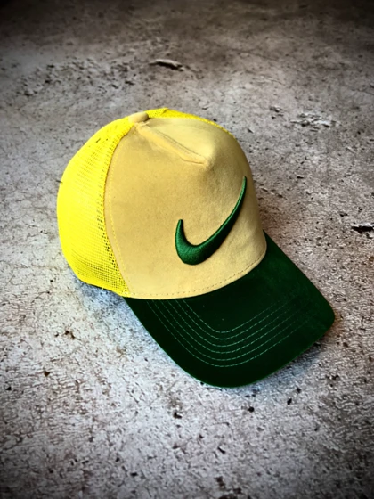 کلاه بیسبالی مخمل وارداتی مدل NIKE _ کرم نقاب سبز