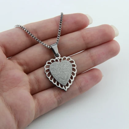 نیم ست زنانه مدل قلبی